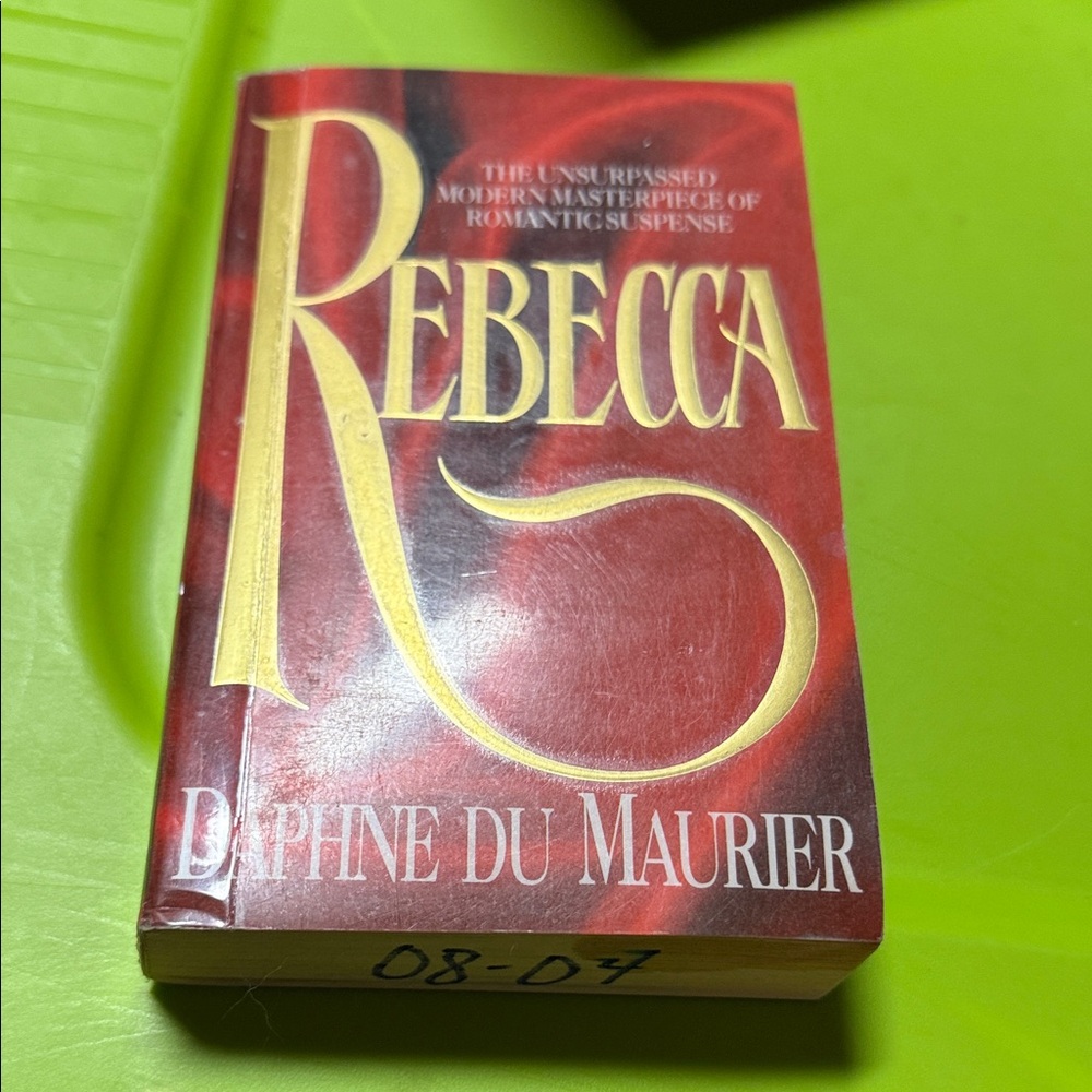 Rebecca by Daphne du Maurier Paperback
